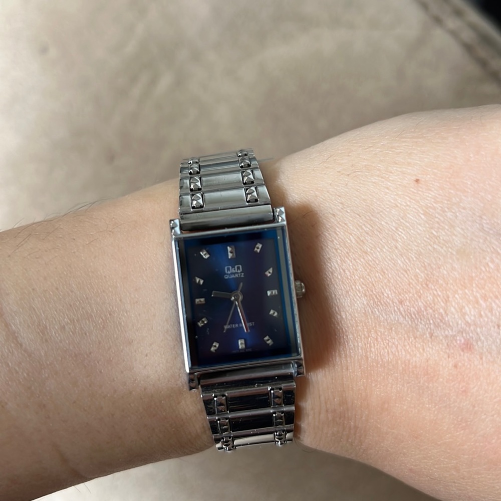 Q&Q watch
